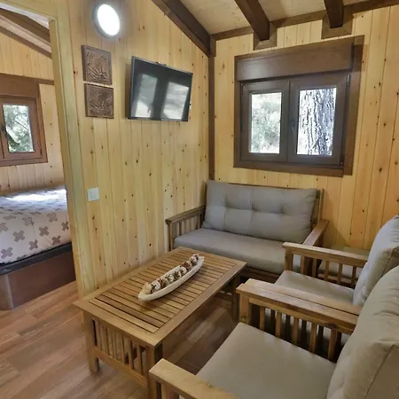 Complejo Residencial Enebros Arroyo Frío